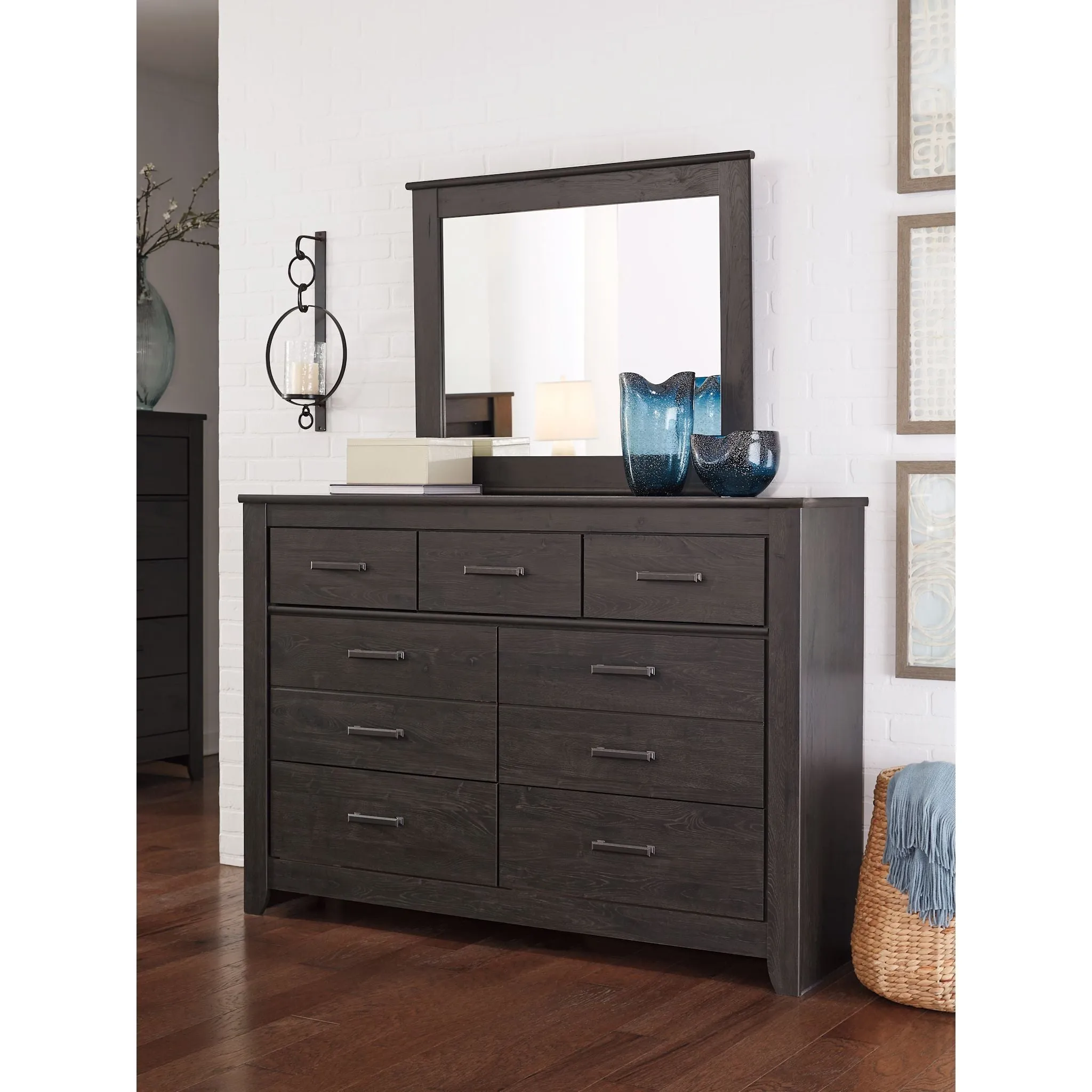 Brinxton 5 Piece Panel Bedroom