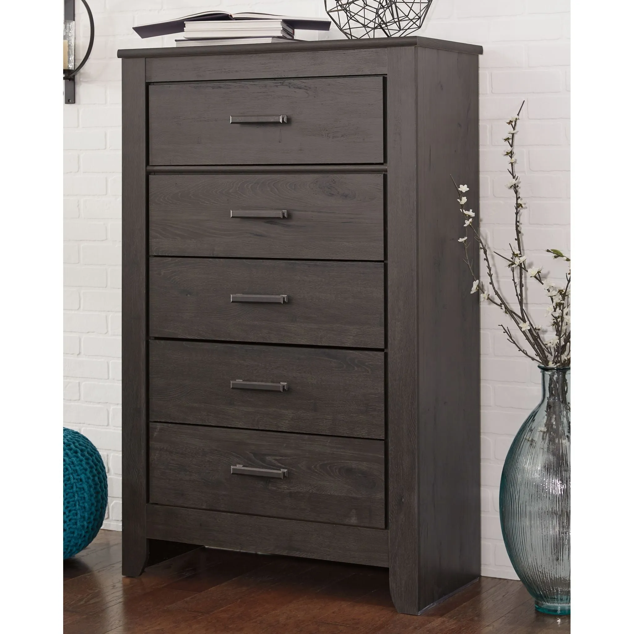 Brinxton Chest