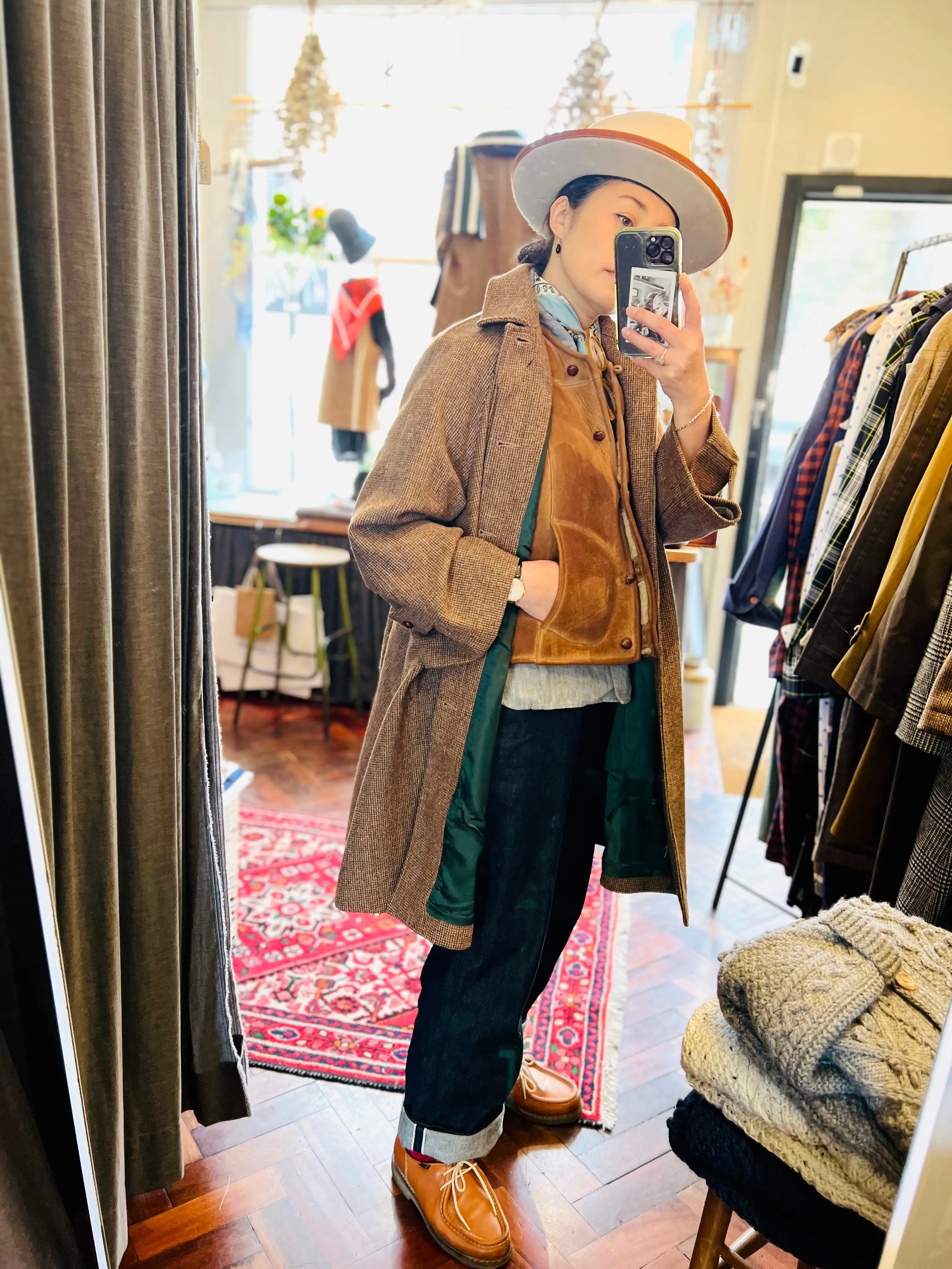 Sporting Tweed Balmacaan Coat / Brown