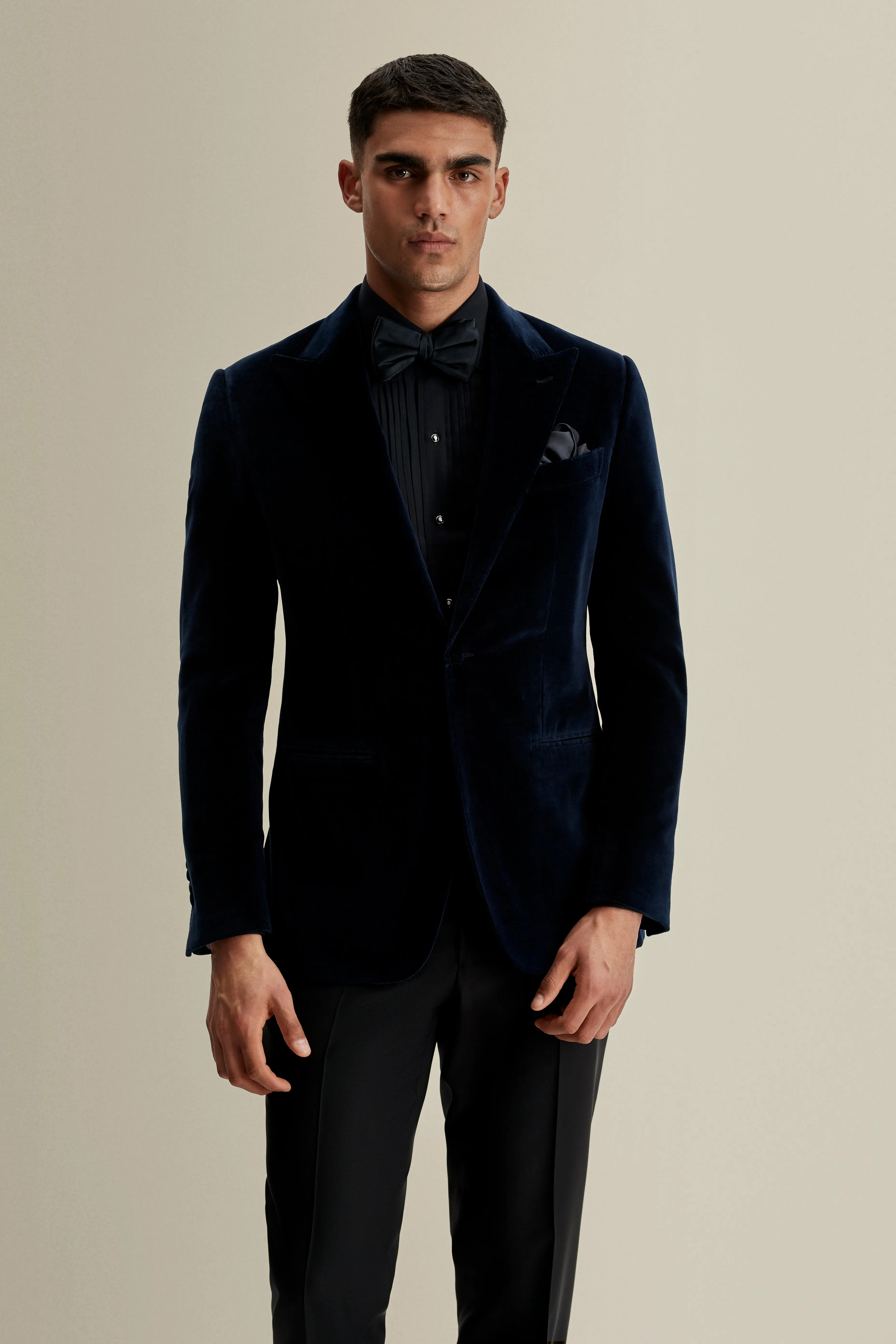 Velvet Single Breasted Peak Lapel Dinner Jacket